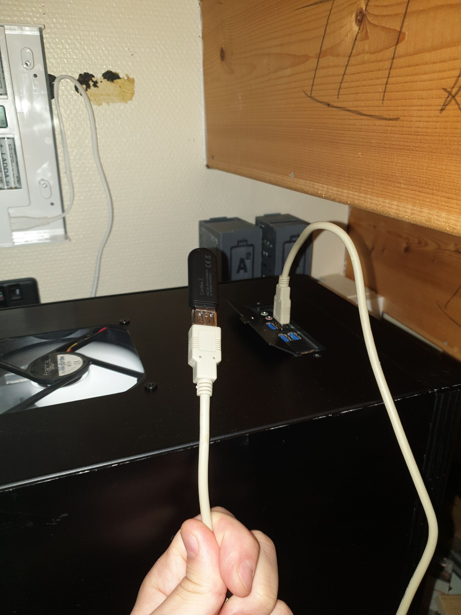 Midlertidig oppheng i taket